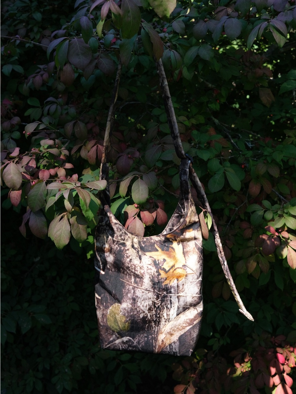 Baggu Photo Forest Small Nylon Sling Bag